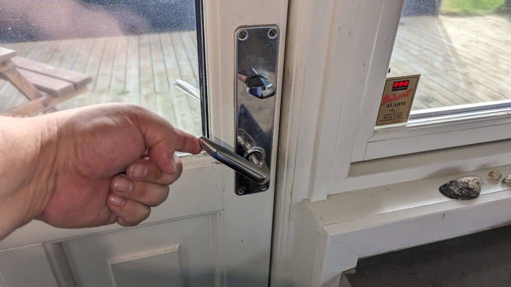 Tür: Wie schließe ich eine Tür in Dänemark auf und zu ?