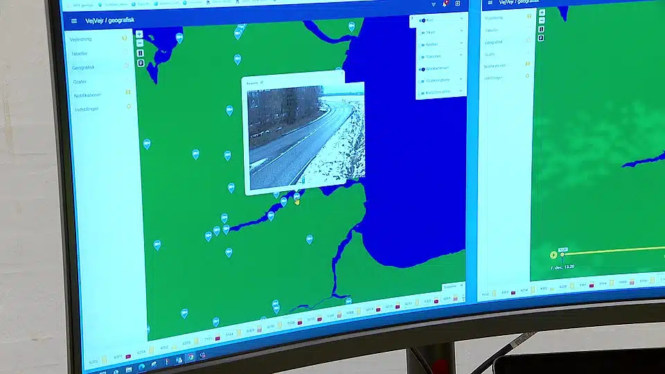 Mithilfe von Sensoren, die Daten an den Computer senden, hat die Gemeinde daher den Schnee auf den Straßen gut im Griff.