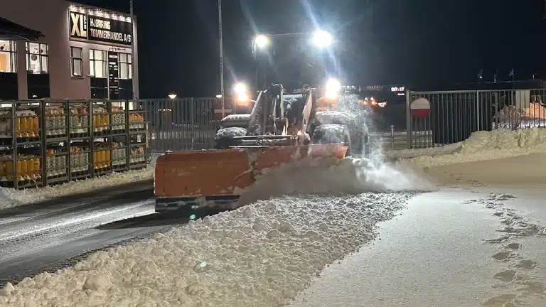 Schneechaos? Nicht in Mariagerfjord! Die dänische Kunst der klugen Schneeräumung