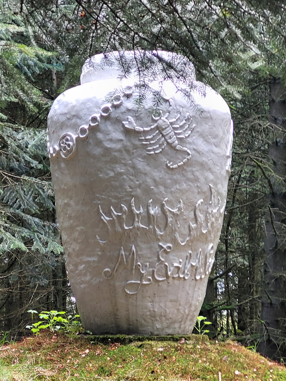 Bild 8 von Deep Forest Art Land