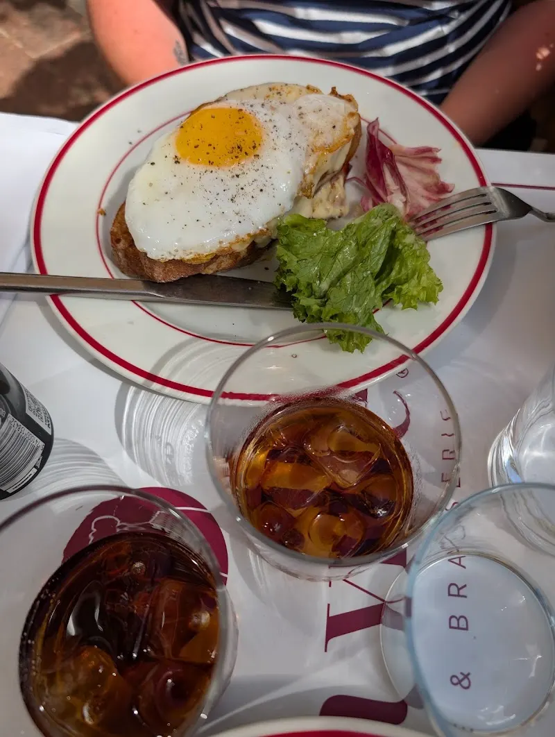 La ville Café og Brasserie