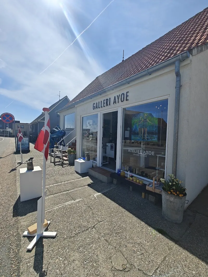 ATELIER AYOE • HVIDE SANDE
