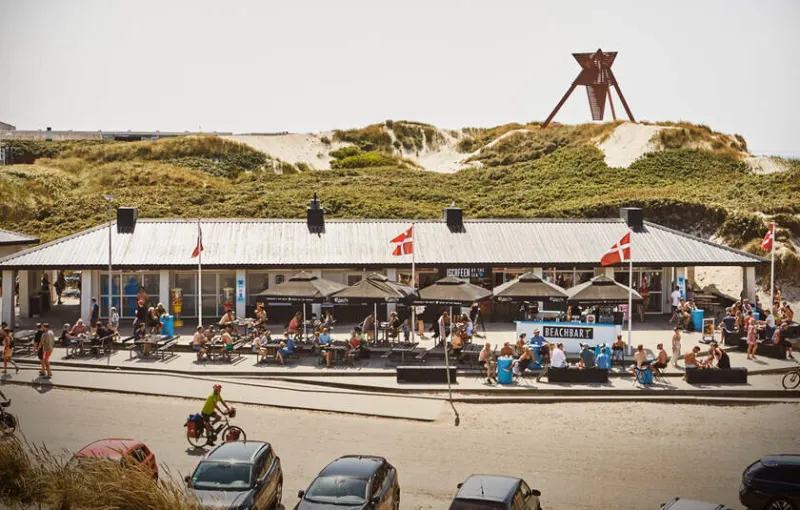 Iscafeen By The Sea