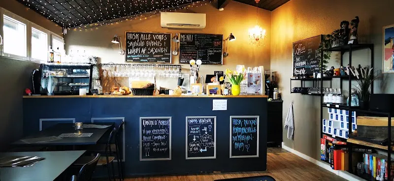 Rødhus café & Osbar