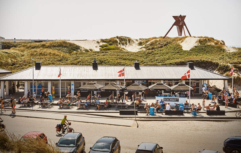 Iscafeen By The Sea